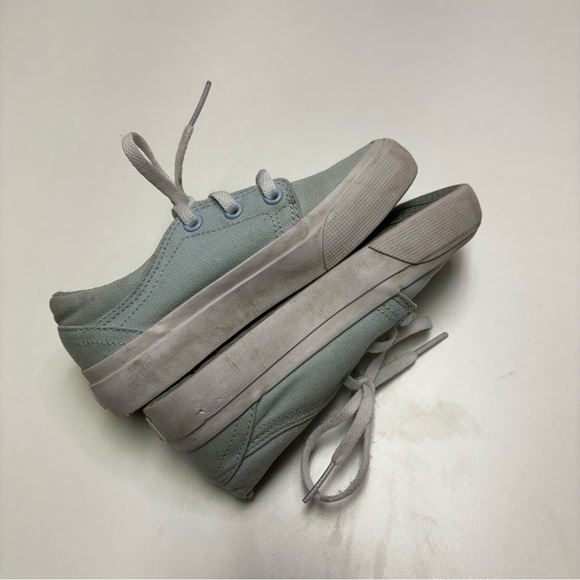 2/10$ DC Skate Toddler Girls 11 Lace Up Pastel Baby Blue Skateboarding Sneaker - Picture 6 of 7